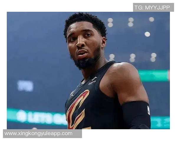 米切尔单节爆发斩获16分全场贡献24分5板5助4断展现全能表现